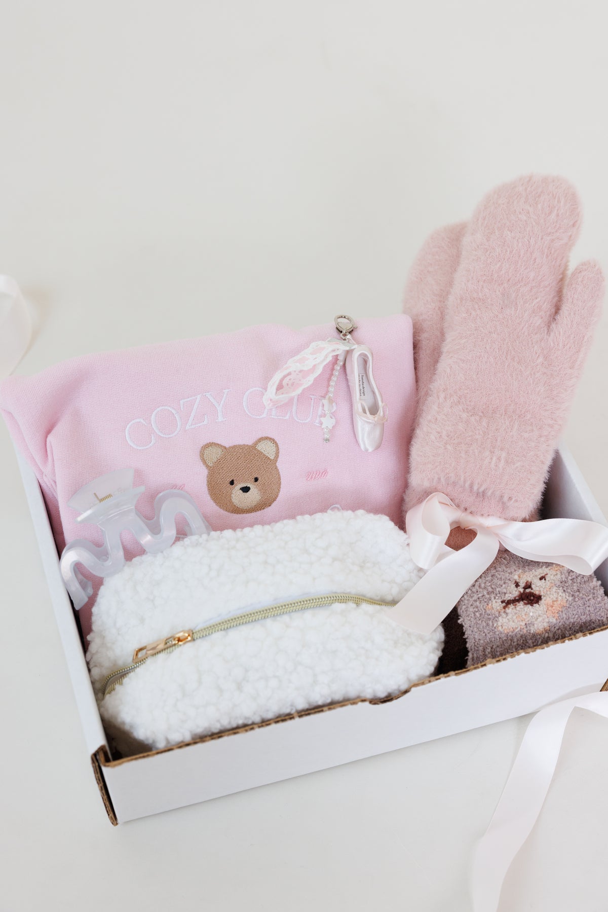 holiday sweatshirt gift set gift box for women girls winter gift box holiday gift ideas