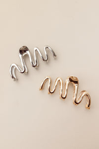 gold and silver metal wavy hair claw clip fashion accessory