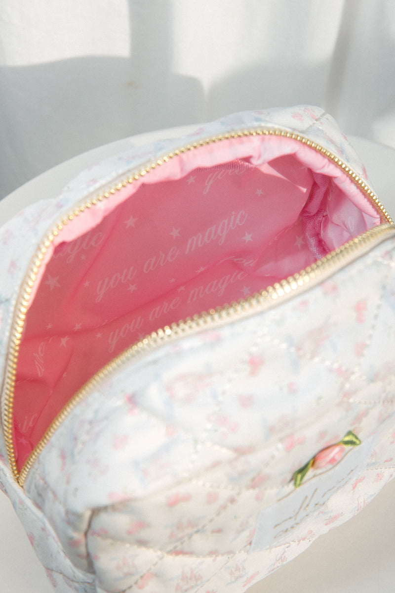blueis travel cosmetic bag case heart print makeup Fantasy Cosmetic Bag