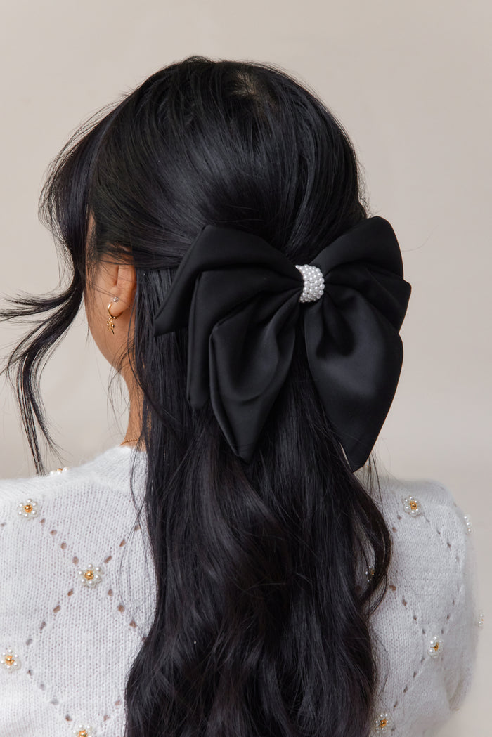 Black Pearl Hair Bow
