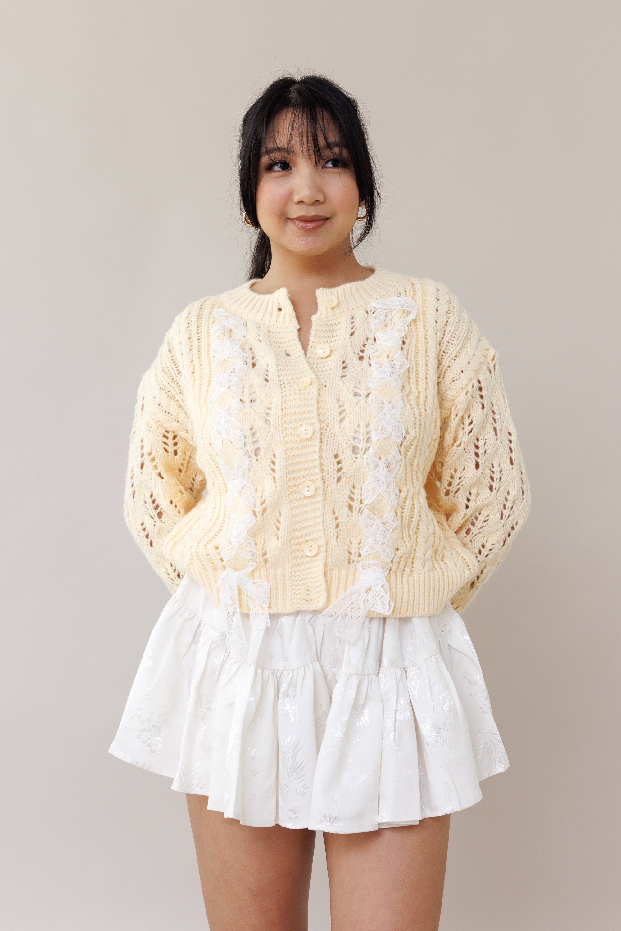 【りん】YONFA snap cardigan (ivory) Lover's Lace Cardigan - Yellow – Wild Rina