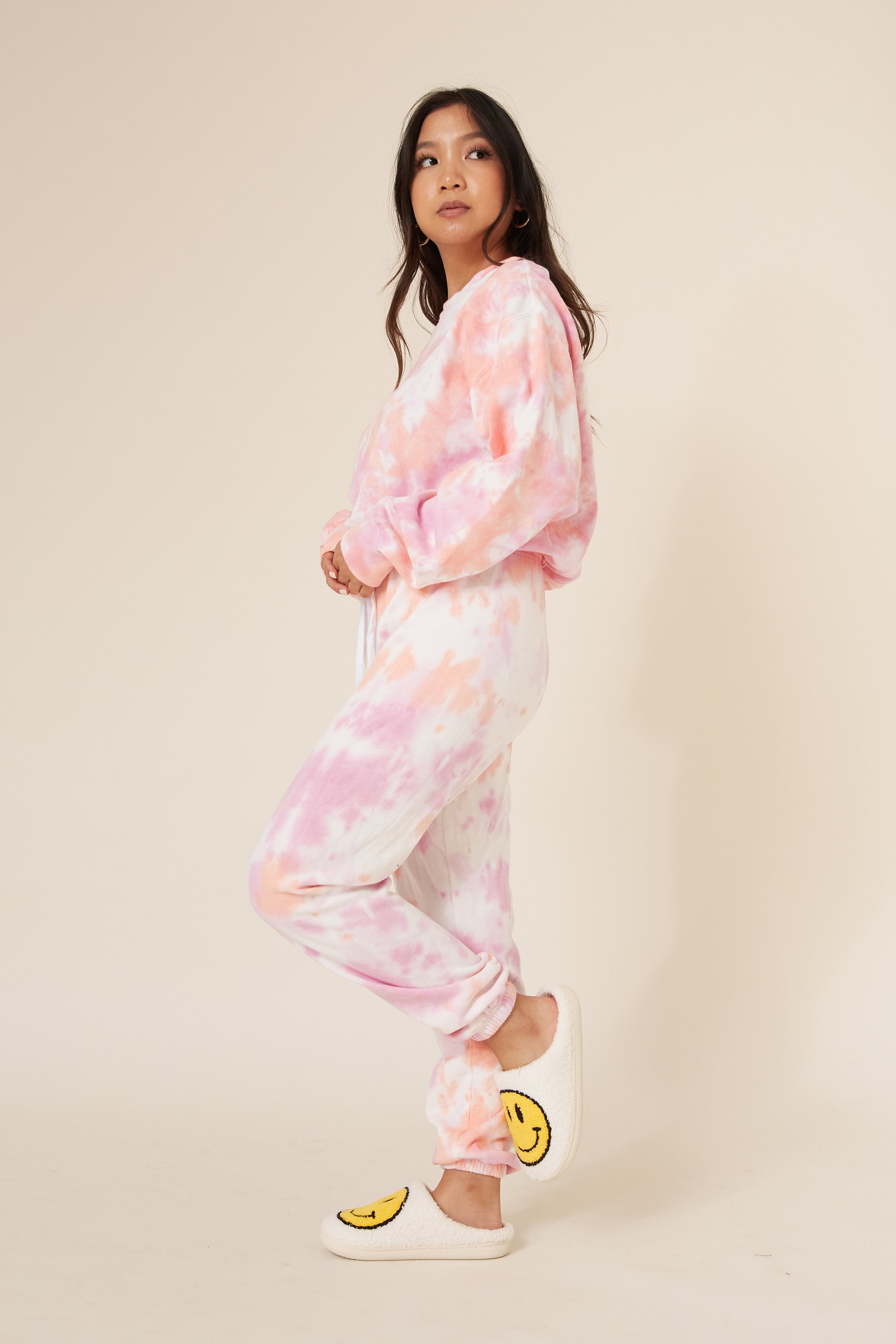 Pink tie dye discount sweats